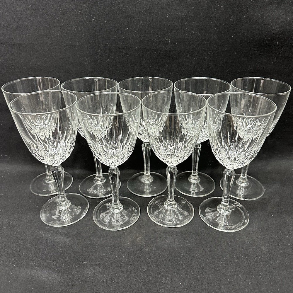 Luminarc 'Diamant' Crystal Wine‎ Glass, Vintage, Set of 9